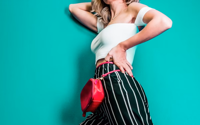 The Art of Minimalist Dressing: Elevate Your Daily Ensemble
